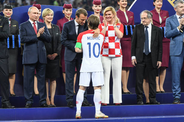 断刷新着球 断刷新着球